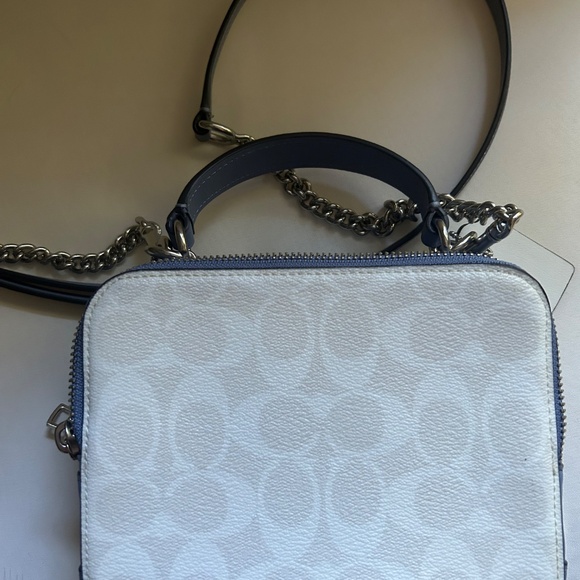 NEW PRICE! Coach DISNEY Cinderella Leather Crossbody Purse with extra strap - Picture 3 of 6